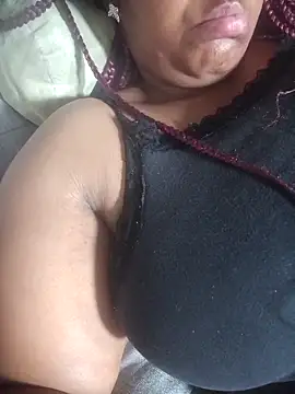 Snapshot of maleberish chatting on December 18, 2025, 9:15 am maleberish online show from December 18, 2025, 9:15 am