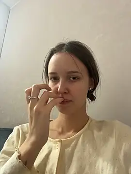 Snapshot of ElliRose chatting on January 6, 2026, 1:26 pm ElliRose online show from January 6, 2026, 1:26 pm