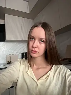 Snapshot of ElliRose chatting on January 7, 2026, 7:44 am ElliRose online show from January 7, 2026, 7:44 am