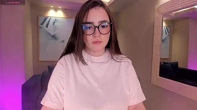 Snapshot of SarahRhodes_ chatting on September 30, 2025, 7:41 pm SarahRhodes online show from September 30, 2025, 7:41 pm