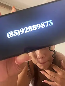 jhennyfer online show from March 3, 2026, 4:40 am