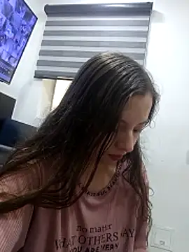 VioletaNova online show from February 4, 2026, 2:12 pm