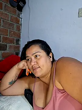 NARNYALABELLA online show from October 19, 2025, 12:33 am