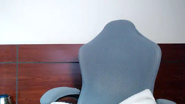 Snapshot of Cam-Ly chatting on February 5, 2026, 11:20 pm Cam-Ly online show from February 5, 2026, 11:20 pm