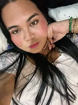 Snapshot of YourThicc_bella chatting on February 16, 2026, 3:19 pm YourThicc bella online show from February 16, 2026, 3:19 pm