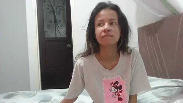 nathaly jones  online show from March 2, 2026, 12:12 pm