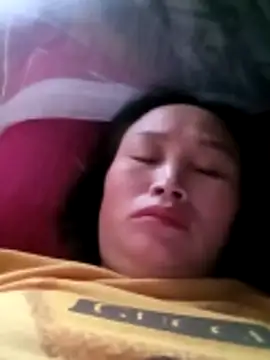 maple694 online show from October 24, 2025, 2:08 am