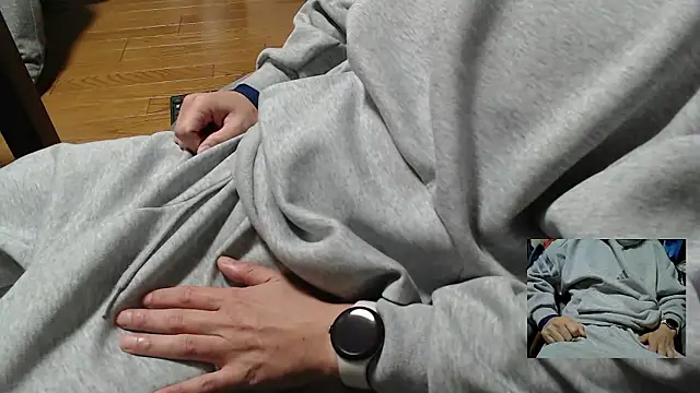 Snapshot of Yasu2000 chatting on December 14, 2025, 1:22 am Yasu2000 online show from December 14, 2025, 1:22 am