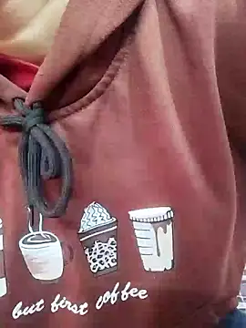 Snapshot of NAIRA5677 chatting on January 10, 2026, 6:15 am NAIRA5677 online show from January 10, 2026, 6:15 am