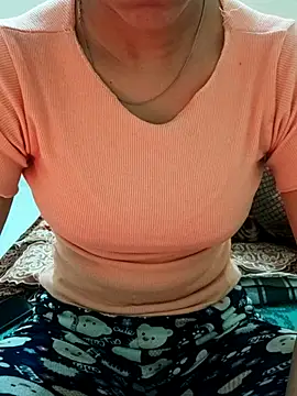 Snapshot of NAIRA5677 chatting on February 14, 2026, 1:46 am NAIRA5677 online show from February 14, 2026, 1:46 am