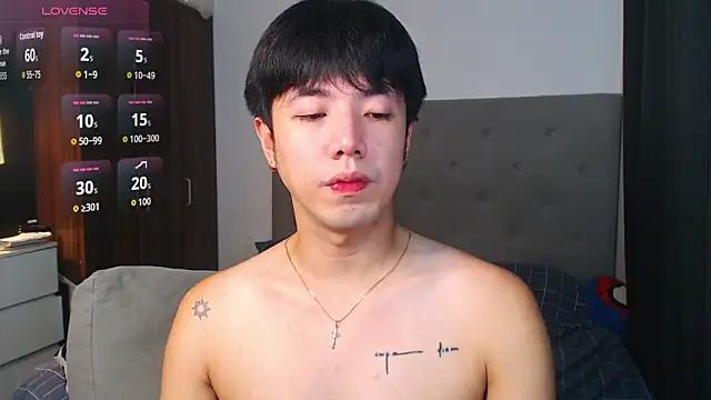 Snapshot of Addictiveboi chatting on September 9, 2025, 3:39 am Addictiveboi online show from September 9, 2025, 3:39 am