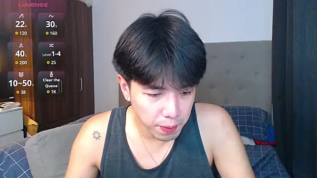 Snapshot of Addictiveboi chatting on October 5, 2025, 3:49 am Addictiveboi online show from October 5, 2025, 3:49 am