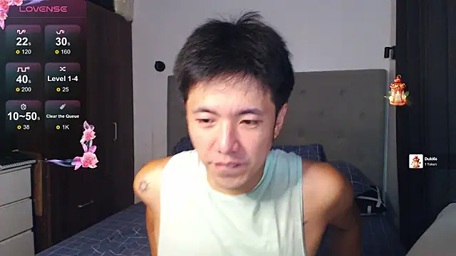 Snapshot of Addictiveboi chatting on April 18, 2026, 3:21 am Addictiveboi online show from April 18, 2026, 3:21 am