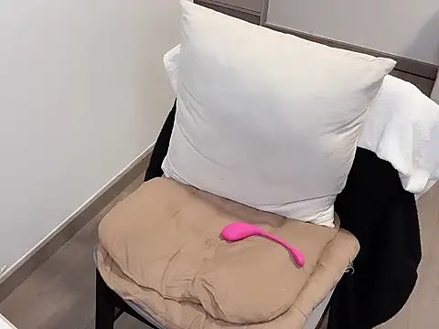 BestBerry online show from November 27, 2025, 1:13 pm