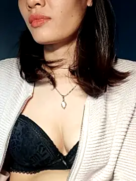 Hinna x online show from November 16, 2025, 8:31 am