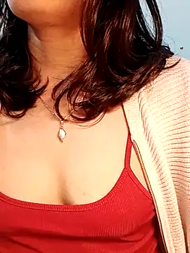 Hinna x online show from March 6, 2026, 8:49 pm