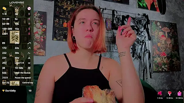 Snapshot of the_high_priestess chatting on November 23, 2025, 3:39 am the high priestess online show from November 23, 2025, 3:39 am