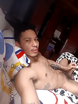 RuiMaddoox online show from October 3, 2025, 1:52 pm