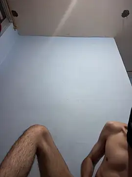 Snapshot of Sebas34_ chatting on January 5, 2026, 5:27 pm Sebas34 online show from January 5, 2026, 5:27 pm