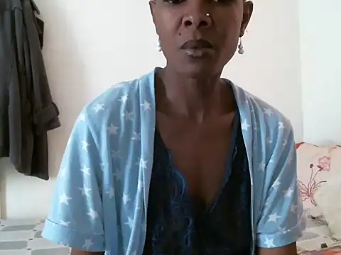 Pretty miss devilxxx35 online show from September 16, 2025, 7:09 am