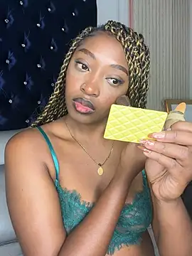 YallianaBrooks online show from October 16, 2025, 7:48 pm