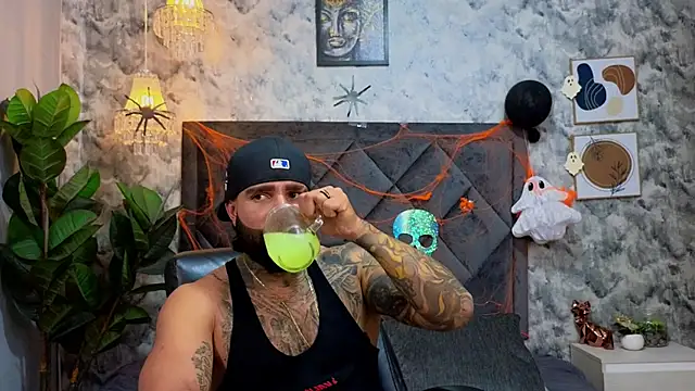 Apolo rousse1 online show from November 1, 2025, 10:23 pm