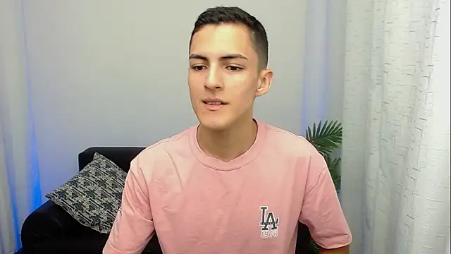 Matiius18 online show from January 14, 2026, 2:12 pm