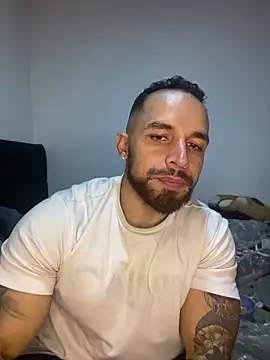 Snapshot of mason_fit chatting on December 15, 2025, 10:58 pm mason fit online show from December 15, 2025, 10:58 pm