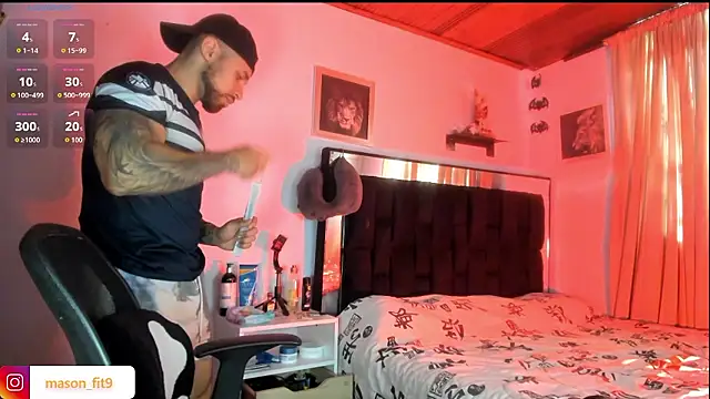 Snapshot of mason_fit chatting on January 14, 2026, 3:06 pm mason fit online show from January 14, 2026, 3:06 pm