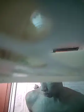 Snapshot of Rolito69 chatting on October 4, 2025, 5:11 pm Rolito69 online show from October 4, 2025, 5:11 pm