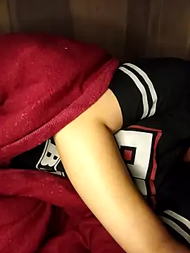 tthun1 online show from April 17, 2026, 2:36 am