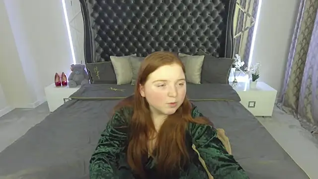 KattyRose8 online show from November 8, 2025, 6:18 pm