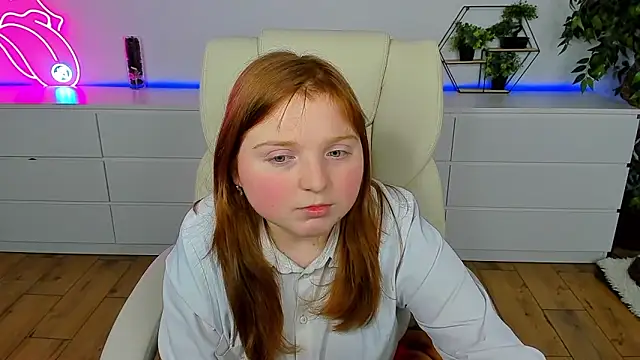 KattyRose8 online show from February 12, 2026, 8:04 pm