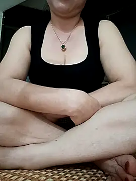 Kim-Anhh online show from October 24, 2025, 6:32 am