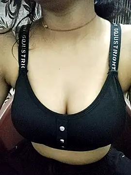 Snapshot of Nikita-Singh88 chatting on November 5, 2025, 2:00 am Nikita-Singh88 online show from November 5, 2025, 2:00 am