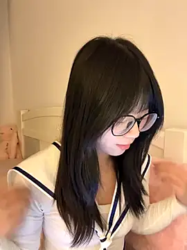 Ella-A9 online show from November 24, 2025, 3:23 pm