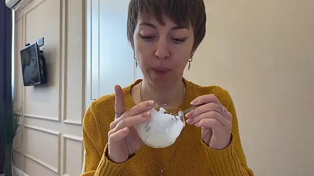 Snapshot of daniellia_ chatting on January 19, 2026, 8:40 am daniellia online show from January 19, 2026, 8:40 am