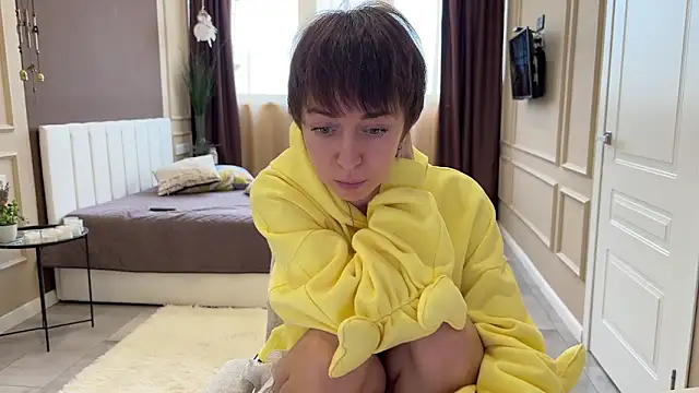 Snapshot of daniellia_ chatting on February 15, 2026, 9:19 am daniellia online show from February 15, 2026, 9:19 am