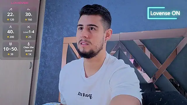 Snapshot of ryan_evanss chatting on October 17, 2025, 12:08 pm ryan evanss online show from October 17, 2025, 12:08 pm