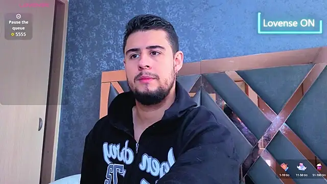 Snapshot of ryan_evanss chatting on October 24, 2025, 1:40 pm ryan evanss online show from October 24, 2025, 1:40 pm