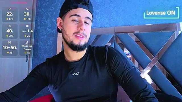 Snapshot of ryan_evanss chatting on November 6, 2025, 11:55 am ryan evanss online show from November 6, 2025, 11:55 am