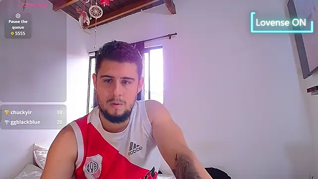 Snapshot of ryan_evanss chatting on November 9, 2025, 2:59 pm ryan evanss online show from November 9, 2025, 2:59 pm