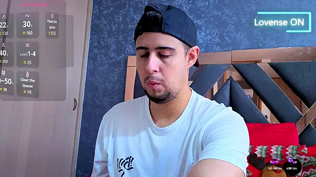 Snapshot of ryan_evanss chatting on November 21, 2025, 12:37 pm ryan evanss online show from November 21, 2025, 12:37 pm