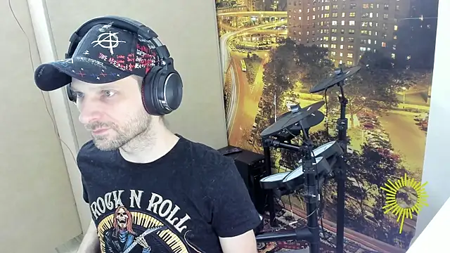 CrazyHappy25 online show from January 10, 2026, 4:31 pm