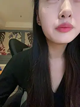 Snapshot of MengMeng0515 chatting on February 8, 2026, 12:52 pm MengMeng0515 online show from February 8, 2026, 12:52 pm