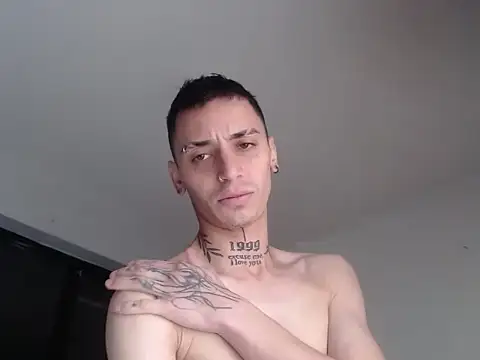 xalejo max online show from October 15, 2025, 2:28 pm