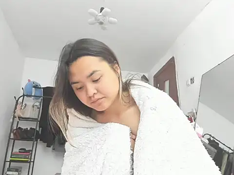saika blush online show from May 13, 2026, 6:33 am