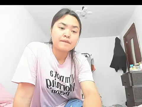 saika blush online show from May 21, 2026, 6:42 am