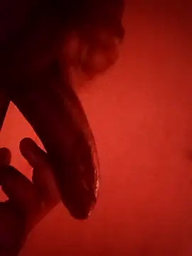 LadiesMan    online show from September 12, 2025, 7:19 am