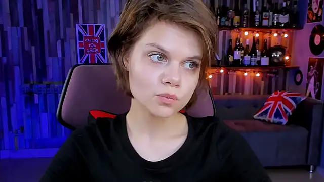 Snapshot of EllieMurler chatting on October 14, 2025, 9:10 am EllieMurler online show from October 14, 2025, 9:10 am